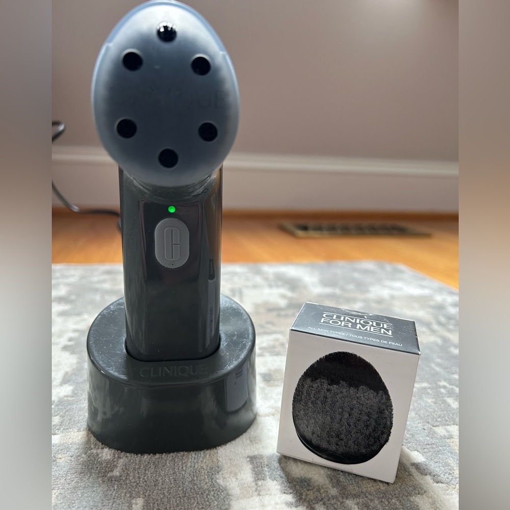 Clinique For Men Sonic System Cleansing Brush - Sleek Black